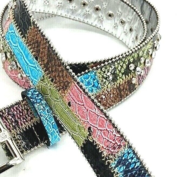 NWOT Guess ‘Calico Patchwork’ Rhinestone Studded Snakeskin Belt Small - Picture 8 of 16
